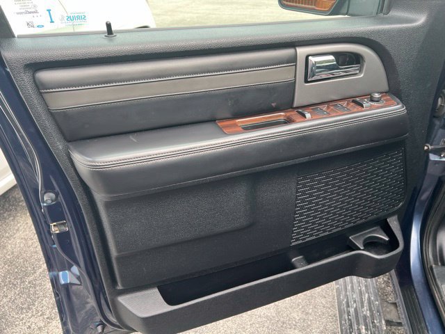 Used 2016 Ford Expedition EL Platinum AWD/4WD image 7