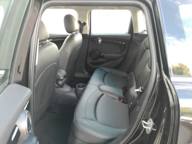 Used 2021 MINI Cooper 4-Door Hardtop FWD image 16