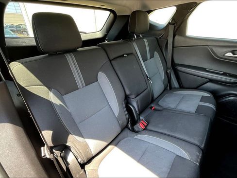 Used 2023 Chevrolet Blazer LT image 34