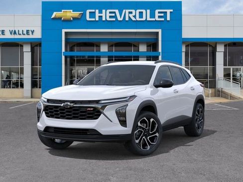 New 2026 Chevrolet Trax RS w/ Driver Confidence Package image 6