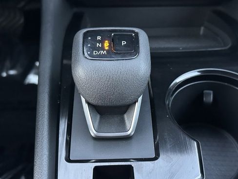 Certified 2023 Nissan Rogue SV image 32