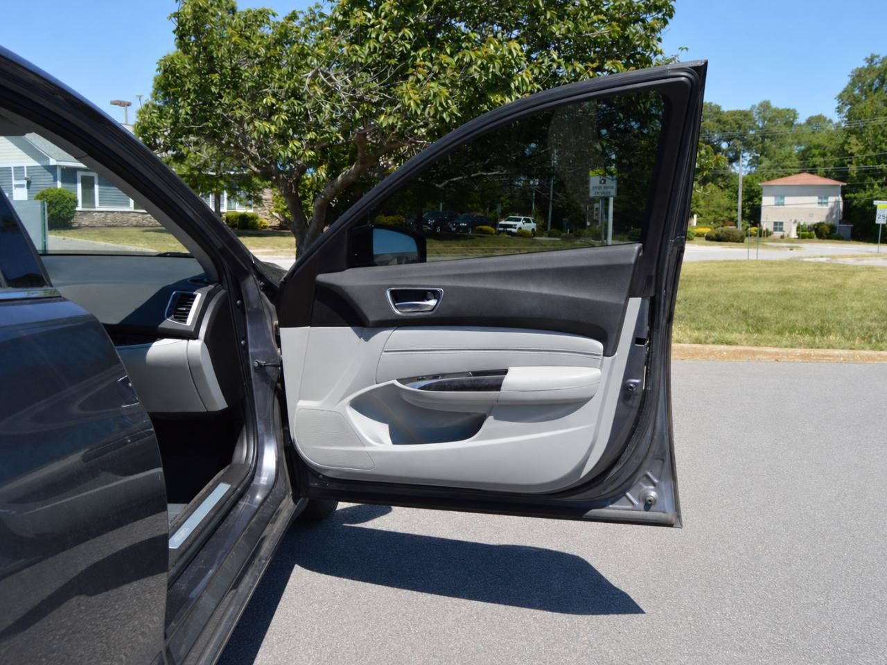 Used 2018 Acura TLX FWD image 20