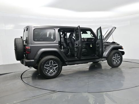 New 2026 Jeep Wrangler Unlimited Sahara AWD/4WD image 37