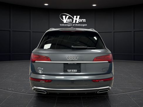 Used 2022 Audi Q5 2.0T Premium w/ Convenience Package AWD/4WD image 6