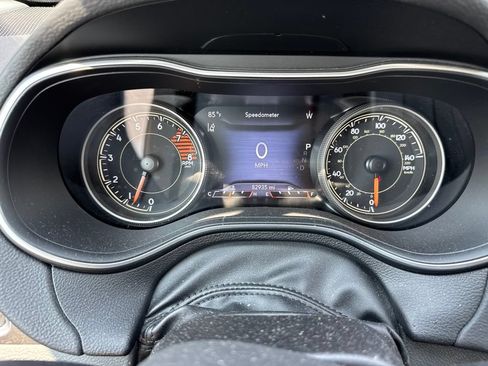 Used 2021 Jeep Cherokee Trailhawk AWD/4WD image 13