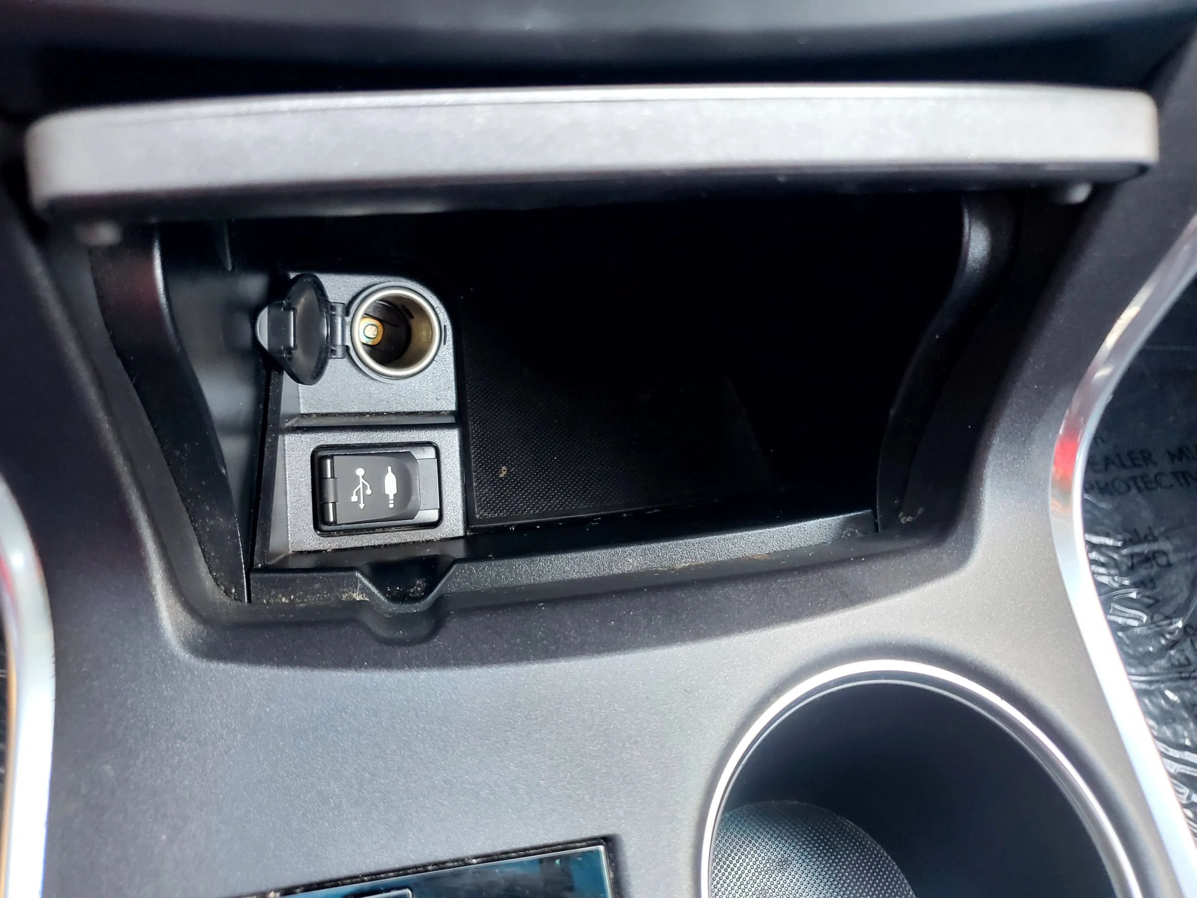 Used 2016 Toyota Camry SE FWD image 43