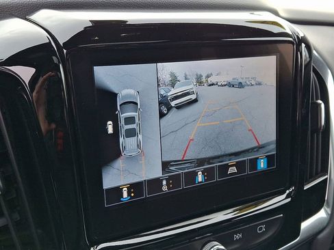 Certified 2023 Chevrolet Traverse RS image 21