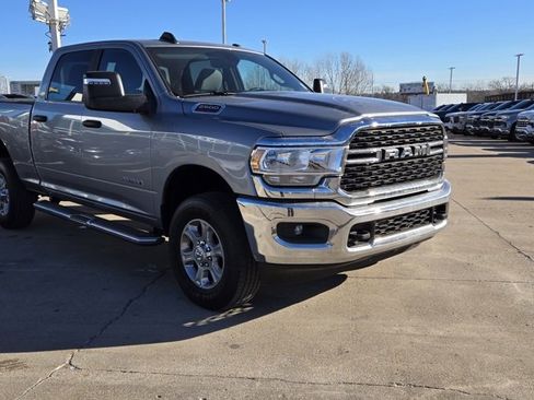 Used 2024 RAM 2500 Big Horn w/ Bed Utility Group image 7