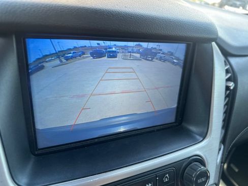 Used 2019 GMC Yukon SLT w/ Premium Edition RWD image 16