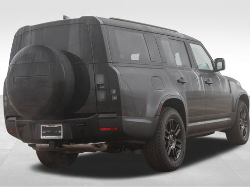 New 2026 Land Rover Defender 130 S image 5