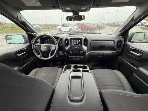 Used 2021 Chevrolet Silverado 1500 W/T w/ Z71 Off-Road Package AWD/4WD image 22