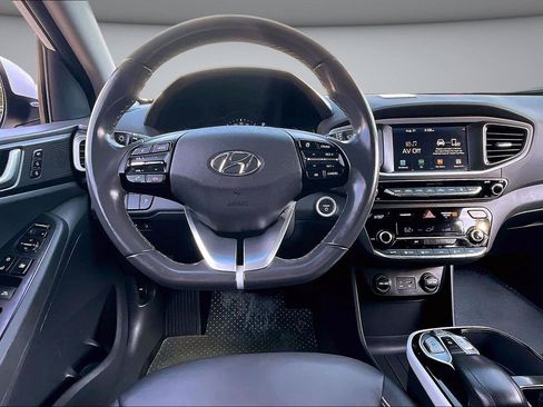 Used 2017 Hyundai Ioniq Limited FWD image 9