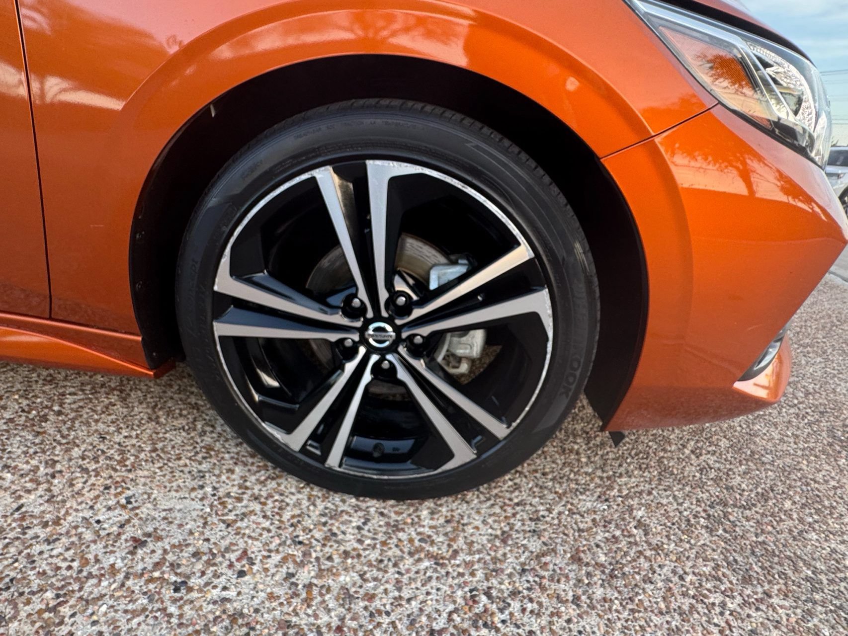 Used 2023 Nissan Sentra SR w/ SR Premium Package FWD image 33