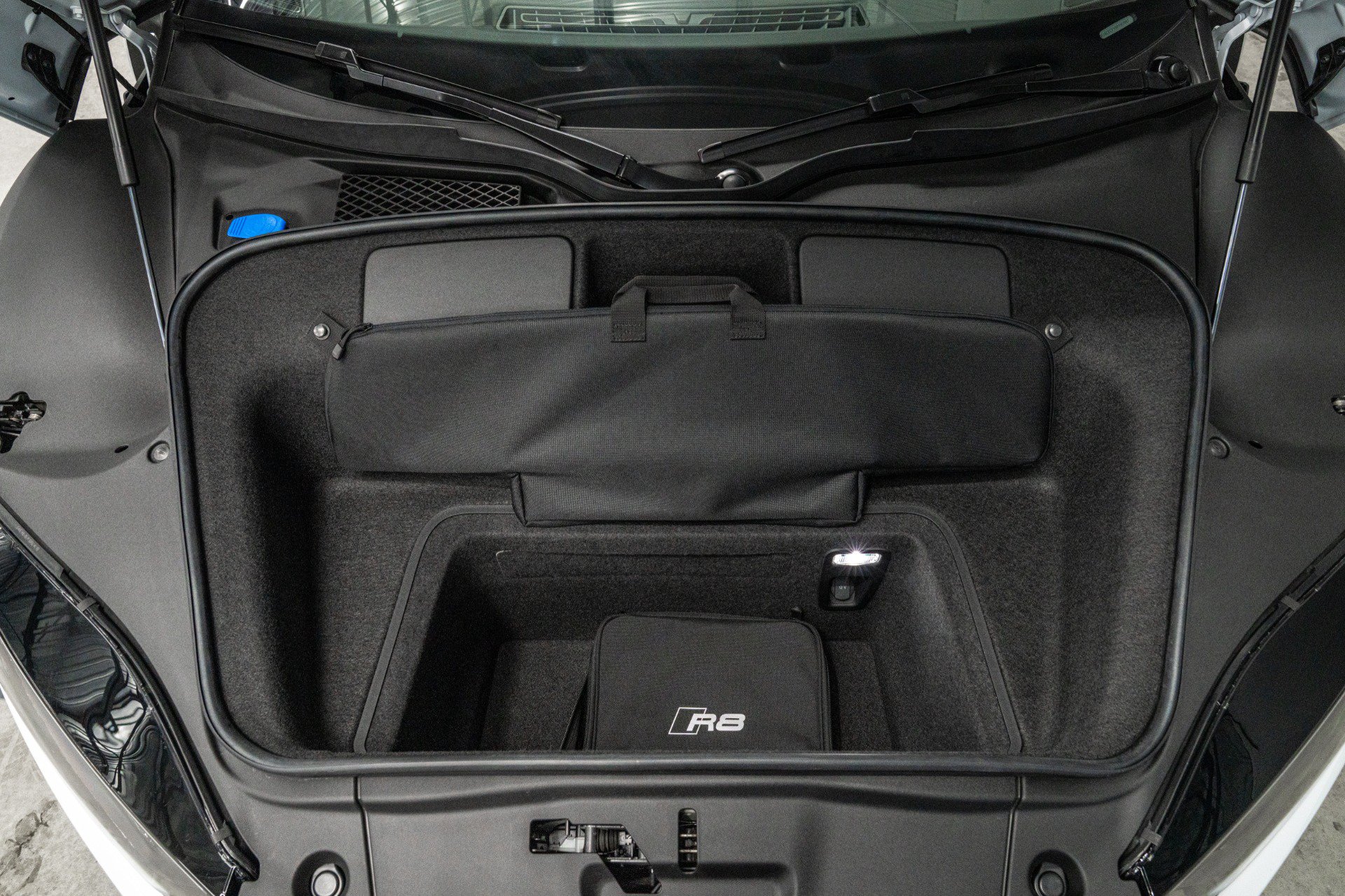 Used 2023 Audi R8 V10 performance RWD image 18