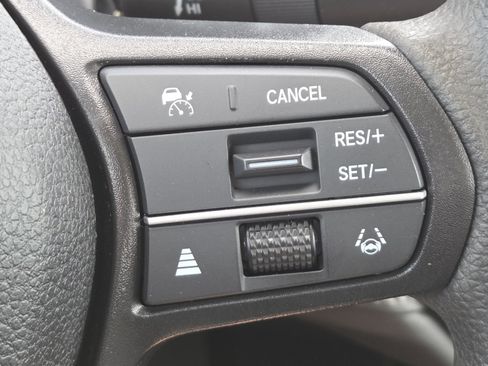 Used 2023 Honda Accord EX image 7