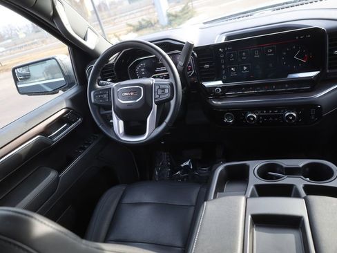 Used 2024 GMC Sierra 1500 SLT w/ X31 Off-Road Package AWD/4WD image 26