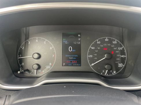 Used 2024 Toyota Corolla SE w/ SE Package FWD image 26