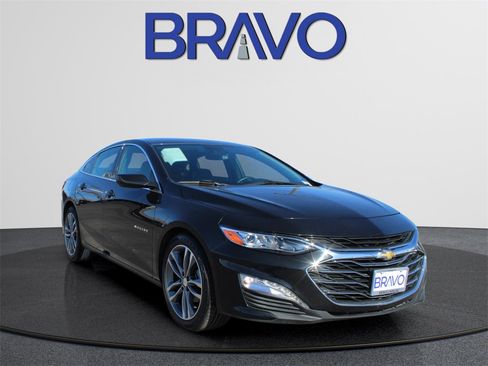 Used 2024 Chevrolet Malibu LT image 2