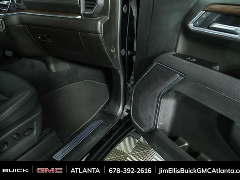 Used 2025 GMC Sierra 1500 SLT AWD/4WD image 23