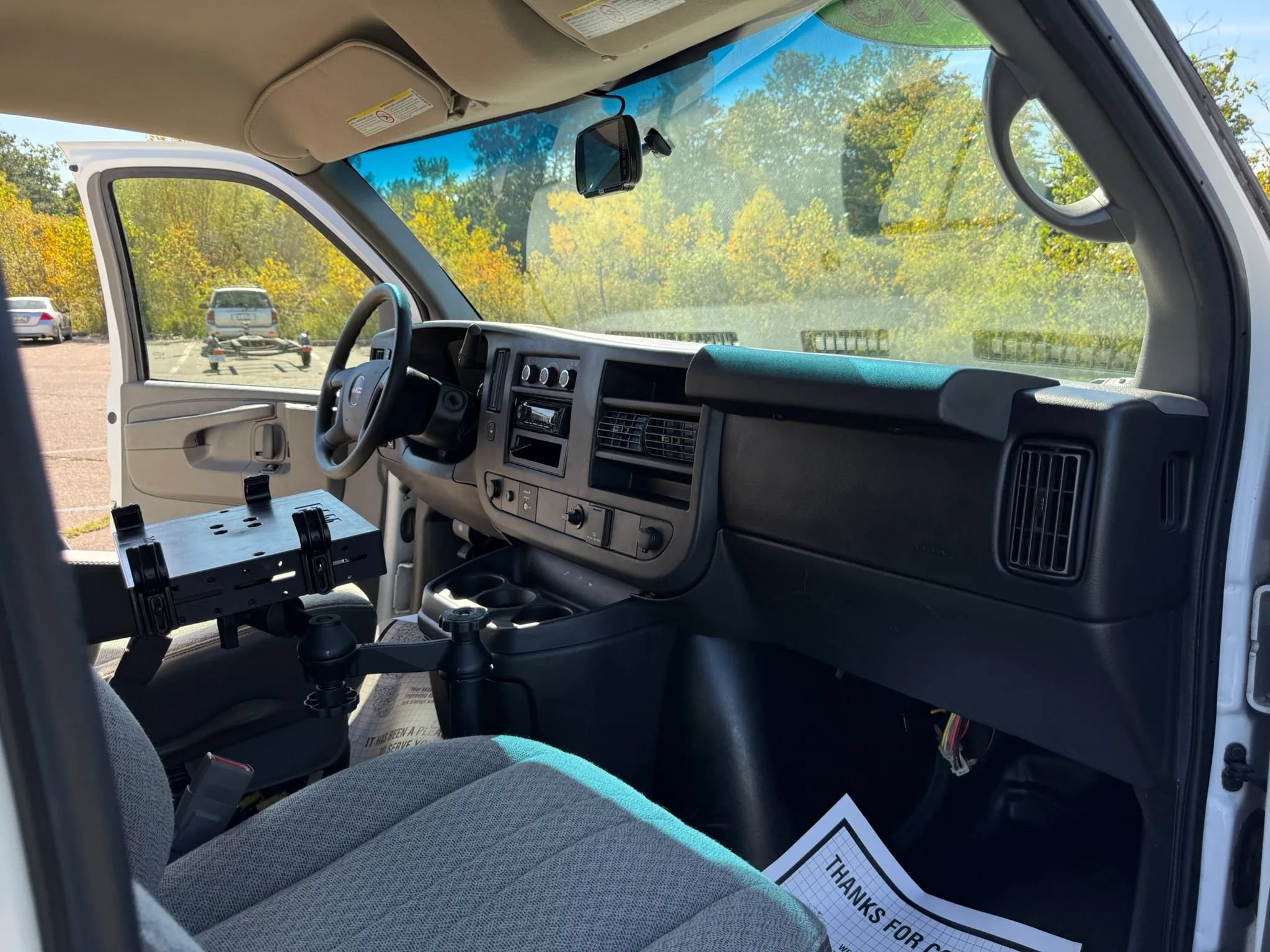 Used 2015 GMC Savana 2500 RWD image 19