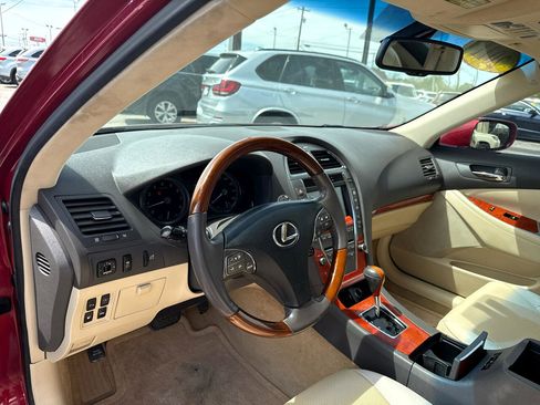 Used 2011 Lexus ES 350 image 8