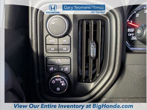 Used 2025 Chevrolet Silverado 1500 Custom Trail Boss AWD/4WD image 26