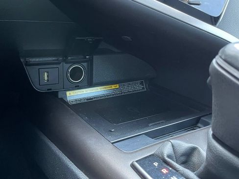 Used 2021 Toyota Camry XSE FWD image 19