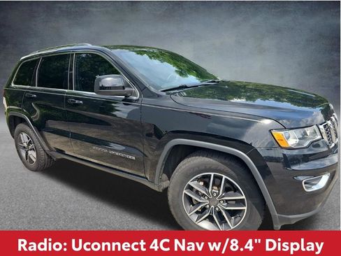 Used 2019 Jeep Grand Cherokee Laredo w/ Laredo X Package RWD image 9