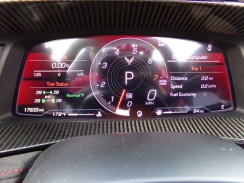 Used 2023 Chevrolet Corvette Stingray Premium Conv w/ Z51 Performance Package RWD image 21
