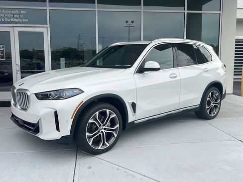 New 2026 BMW X5 xDrive40i image 1