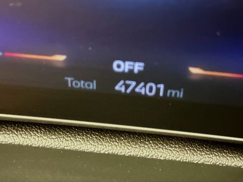 Used 2024 BMW i4 xDrive40i AWD/4WD image 19