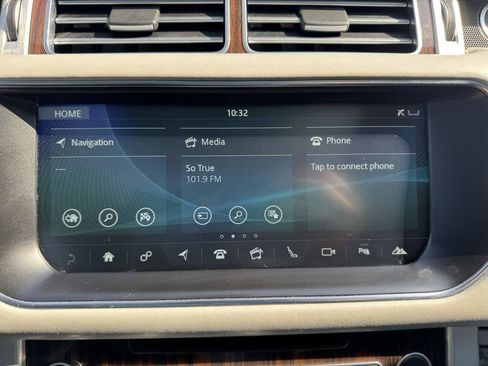 Used 2017 Land Rover Range Rover Supercharged image 16