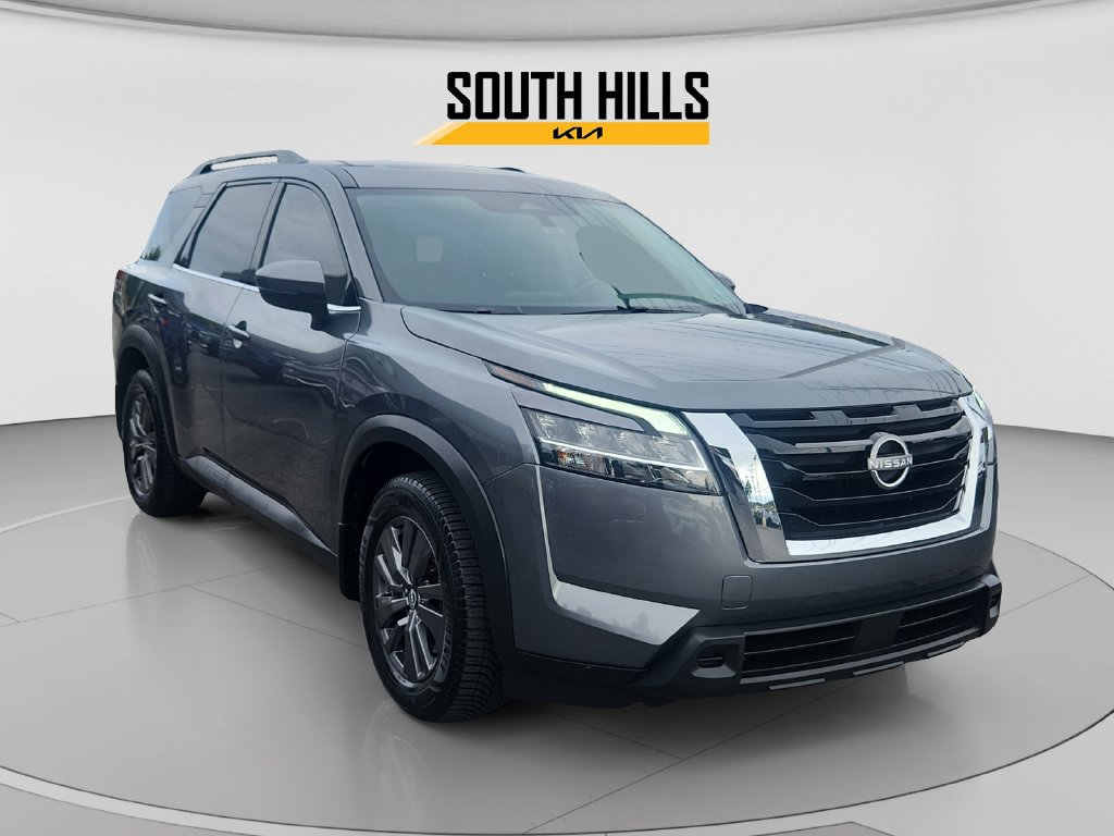 Used 2022 Nissan Pathfinder SV w/ SV Premium Package AWD/4WD image 7