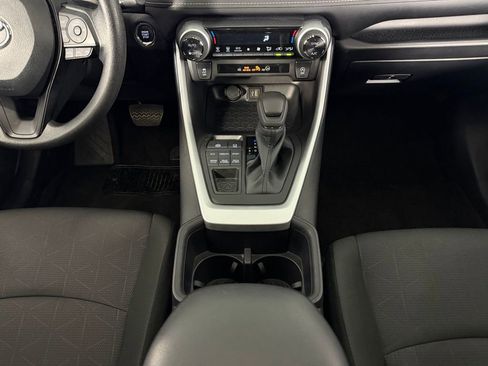 Used 2025 Toyota RAV4 XLE w/ Convenience Package image 17