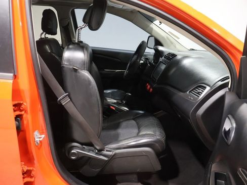 Used 2018 Dodge Journey Crossroad w/ Nav & Sun Group image 25