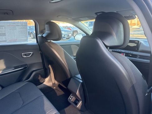 New 2025 Kia K4 LXS image 12