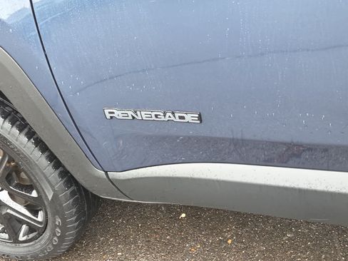 Certified 2023 Jeep Renegade Altitude w/ Convenience Group I AWD/4WD image 15