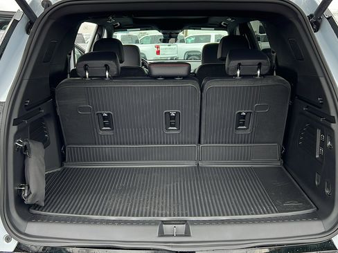 New 2026 Chevrolet Traverse RS w/ LPO, Floor Liner Package image 11
