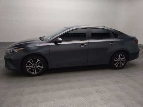 Used 2024 Kia Forte LXS FWD image 2
