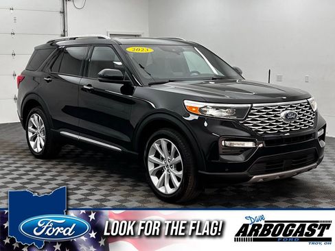 Used 2023 Ford Explorer Platinum w/ Technology Package image 1