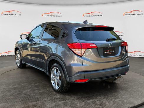 Used 2017 Honda HR-V EX image 8