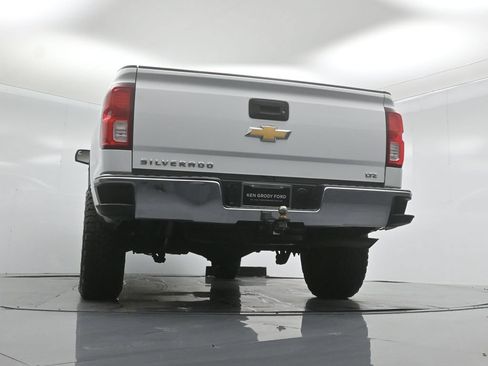 Used 2018 Chevrolet Silverado 1500 LTZ AWD/4WD image 46