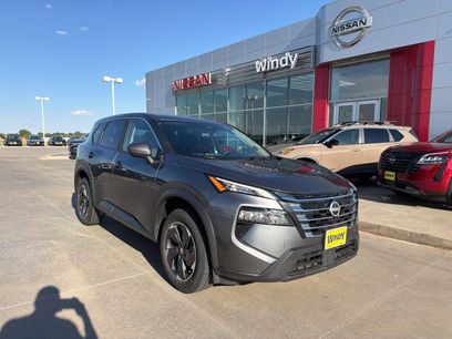 Used 2025 Nissan Rogue SV