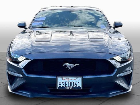Used 2020 Ford Mustang Coupe RWD image 3