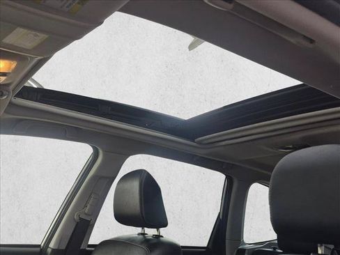 Used 2018 Subaru Forester 2.5i Limited AWD/4WD image 12