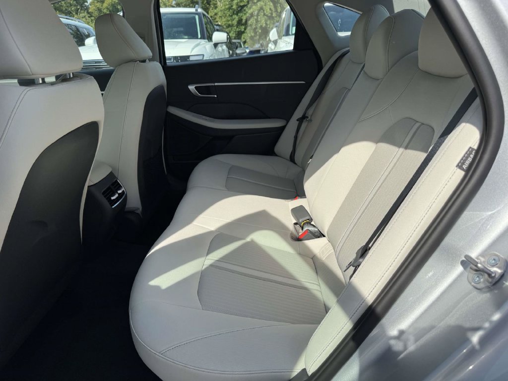 New 2026 Hyundai Sonata Blue FWD image 15