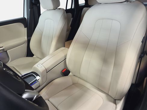 Certified 2025 Mercedes-Benz GLA 250 image 15