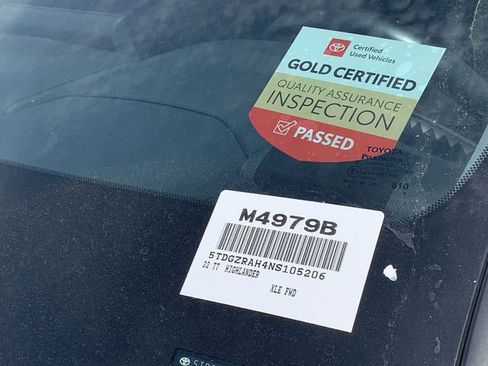 Used 2022 Toyota Highlander XLE image 40