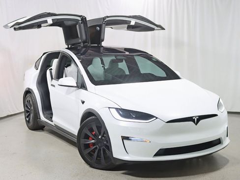 Used 2023 Tesla Model X Plaid AWD/4WD image 8