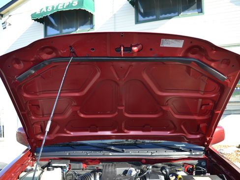 Used 2011 Chevrolet Colorado LT image 40